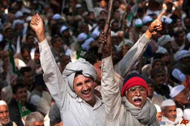 अजित सिंह की राष्ट्रीय लोकदल का प्रभाव पश्चिमी उत्तर प्रदेश के जाट बहुल क्षेत्रों पर माना जाता है लेकिन इस बार लड़ाई इतनी आसान भी नहीं होगी। बीएसपी, बीजेपी और एसपी सरीखे दल अजित के घर में उनके लिए चुनौती खड़ी कर सकते हैं।