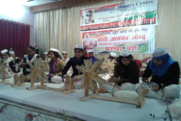 महात्मा गांधी के सहयोगी ने कहा, नहीं बनना चाहिए नाथूराम गोडसे का मंदिर