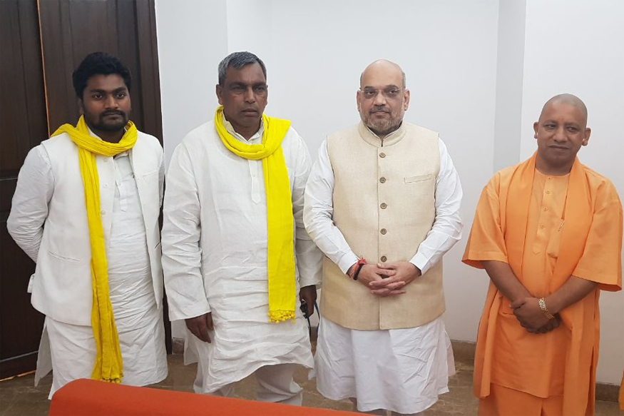  om prakash rajbhar, ओम प्रकाश राजभर, बीजेपी, bjp, कांग्रेस, congress, समाजवादी पार्टी, samajwadi party, उत्तर प्रदेश, uttar paradesh, योगी आदित्यनाथ, yogi adityanath, om prakash rajbhar interview, keshav prasad maurya, swami prasad maury, OBC leader in yogi government,controversial statement of prakash rajbhar, Uttar pradesh, ओम प्रकाश राजभर के विवादास्पद बयान, narendra modi, amit shah,समाजवादी पार्टी, उत्तर प्रदेश, ओम प्रकाश राजभर का इंटरव्यू, केशव प्रसाद मौर्य, स्वामी प्रसाद मौर्य, योगी सरकार में ओबीसी नेता, नरेंद्र मोदी, अमित शाह