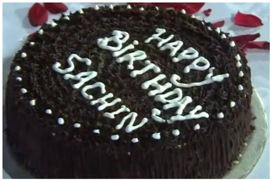 Cricket sports cake for a Sachin Tendulkar fan | Sport cakes, Amazing cakes,  Cricket (sports)