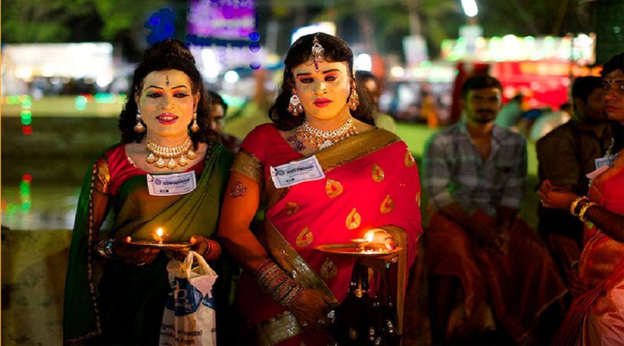 ये देश का अनोखा मंदिर, यहां सज-धजकर, साड़ी पहनकर प्रवेश करते हैं पुरुष –  News18 हिंदी