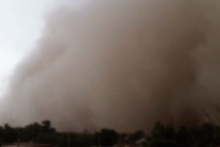 ह द न य ज त ज आ ध क ब द चरमर ई ब जल आप र त Power Supply Interrupted After A Strong Storm Bikaner Videos In Hindi ह द व ड य ल ट स ट ब र क ग न य ज ह द