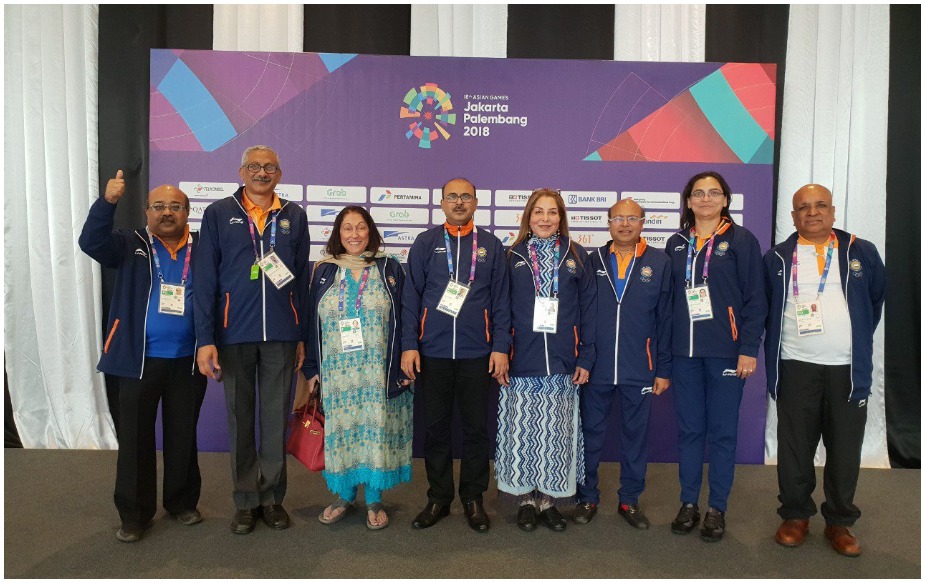  भारत की मिश्रित और पुरुष टीम ने 18वें एशियाई खेलों के आठवें दिन रविवार को ब्रिज (ताश) स्पर्धा में कांस्य पदक अपने-अपने नाम किए. किरण नादर, सत्यनारायाण बाचीराजू, हेमा देवरा, गोपीनाथ मन्ना, हिमानी खंडेलवाल और राजीव खंडेलवाल की मिश्रित टीम को सेमीफाइनल में थाईलैंड से हार का सामना करना पड़ा. भारतीय मिश्रित टीम ने सेमीफाइनल-1 में 69.67 के साथ पहला, सेमीफाइनल-2 में 88.67 के साथ दूसरा और सेमीफाइनल-3 में 109.67 के साथ तीसरा स्थान हासिल किया. भारत के अलावा इंडोनेशिया को भी इस स्पर्धा में कांस्य पदक मिला.