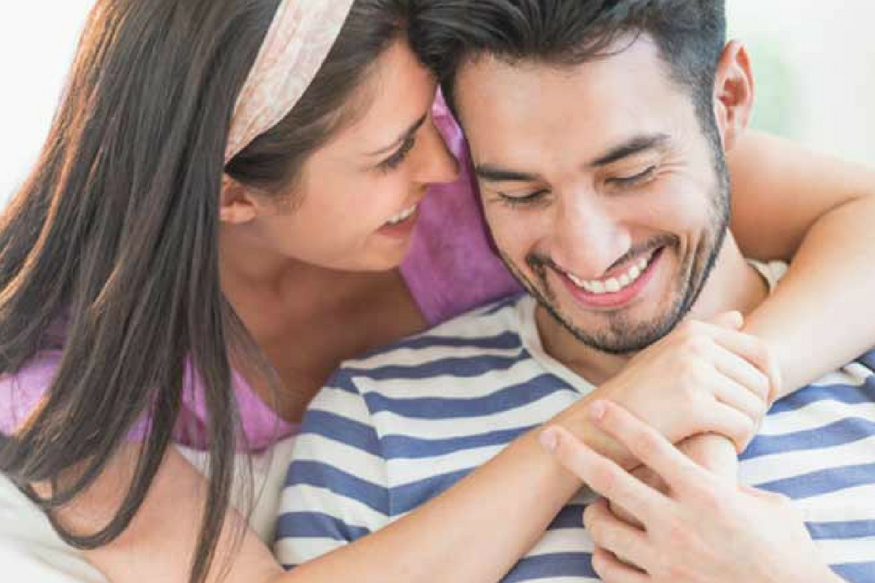 Relationship: आपकी गर्लफ्रेंड के साथ आपका 5 में से किस तरह का प्यार है, खुद जानें