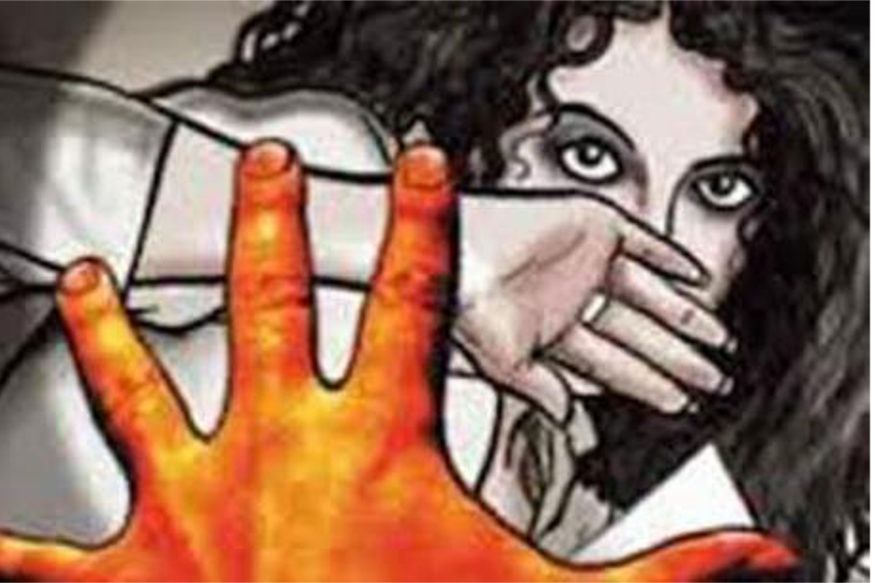 पहले भाई बनकर बंधवाई राखी, फिर किया दुष्कर्म