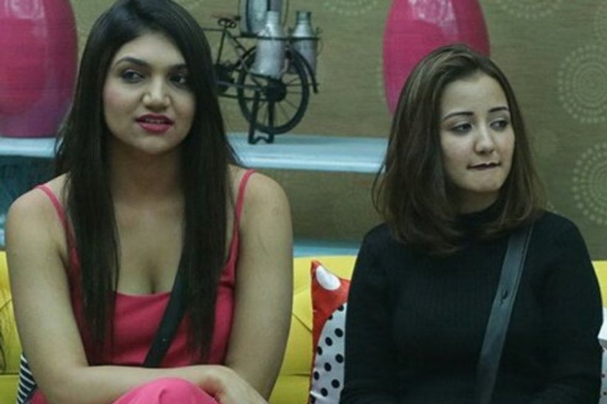 BIGG BOSS के घर से बेघर होते ही रोशमी और कृति ने दिया ये बयान...