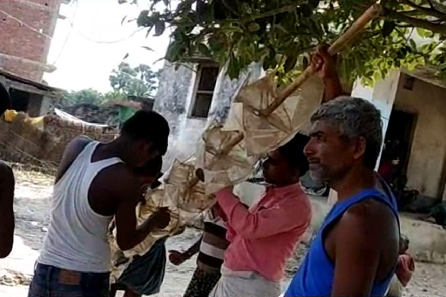 यहां हिंदू ताजिया बनाते हैं और मुसलमान भाइयों के साथ मिलान में भी होते हैं शरीक