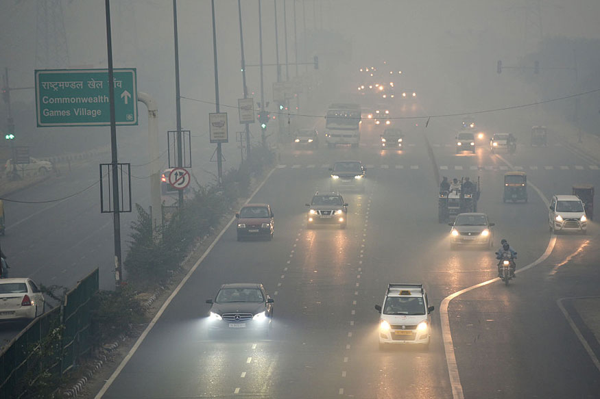 दिल्ली की हवा हुई बेहद खराब, प्राइवेट गाड़ियों पर लग सकती है रोक