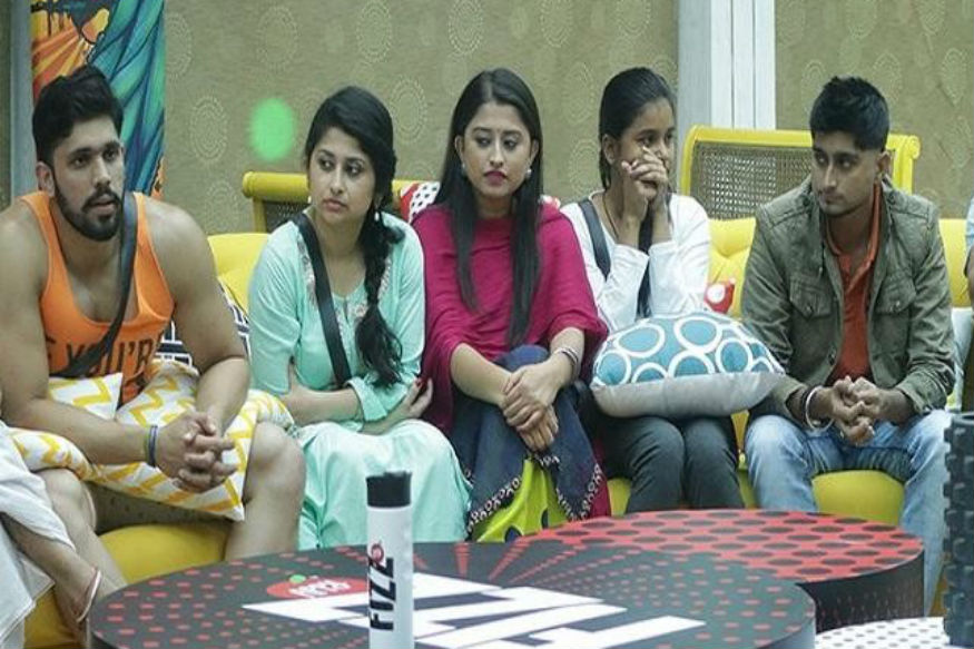 BIGG BOSS 12: फिर भड़के श्रीसंत, घरवालों ने कहा- सुरभि को घूरते हैं