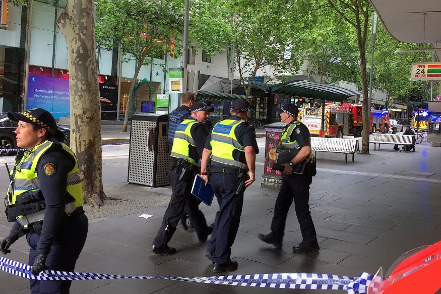 मेलबर्न: भीड़भाड़ वाले इलाके में कई लोगों पर हमला, पुलिस ने संदिग्ध को मारी गोली