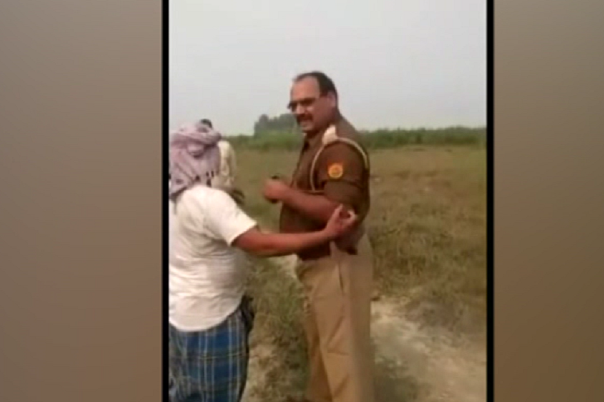 शराब माफिया ने पुलिस को कैसे लताड़ा? VIDEO VIRAL