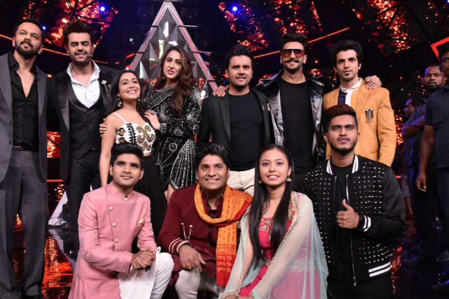 Indian Idol 10 : सारा अली खान के साथ रणवीर सिंह का धमाल, गायकों के बीच पहुंची 'Simmba' की टीम