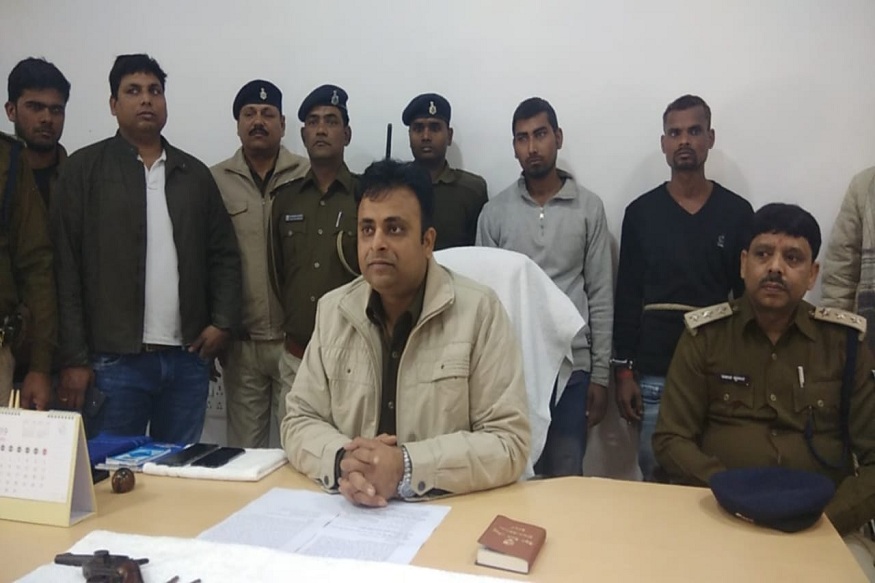 भोजपुर पुलिस ने किया व्यवसायी हत्याकांड का खुलासा, हथियार समेत दो गिरफ्तार