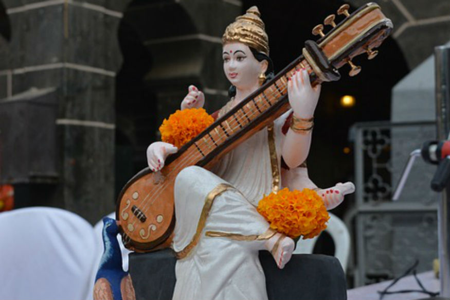 Basant Panchmi 2019: जानिए बसंत पंचमी के दिन क्यों किया जाता है सरस्वती पूजन, क्या है इसका महत्व और पूजा विधि