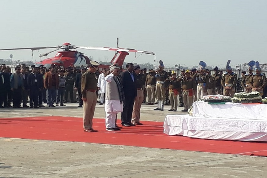 PHOTOS: पटना एयरपोर्ट पर शहीद जवानों को दी गई सलामी