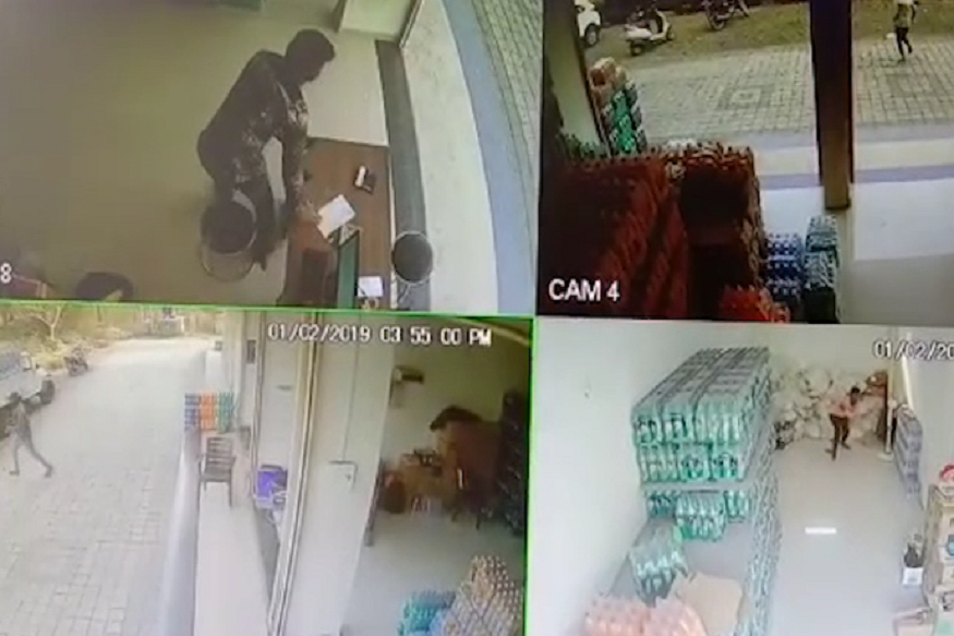 अचानक इधर-उधर भागने लगे लोग, देखें भूकंप के CCTV VIDEO