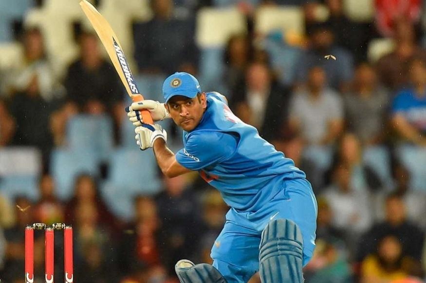 MS Dhoni Profile: जानिए महेंद्र सिंह धोनी के आंकड़े, उम्र और रिकॉर्ड –  News18 हिंदी