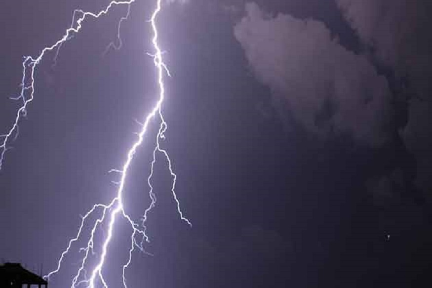 यमुनानगर में कहर बनकर गिरी आसमानी बिजली, 3 लोग झुलसे, एक की मौत-one man died and two injured with lightning in yamunanagar hrrm – News18 हिंदी