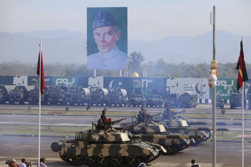 Image result for पाकिस्तानी सेना ने रक्षा बजट में कटौती करने की घोषणा की