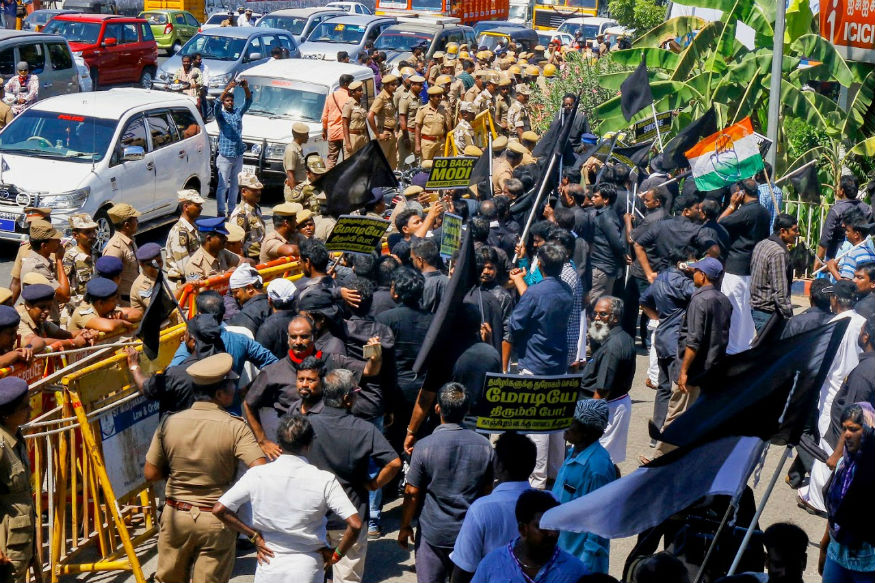 protest for water crises
