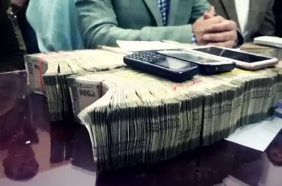hawala trade, what is hawala, how hawala works, hawala network india, illegal money transaction, हवाला कारोबार, हवाला क्या होता है, कैसे होता है हवाला कारोबार, हवाला नेटवर्क, गैरकानूनी ट्रांज़ैक्शन