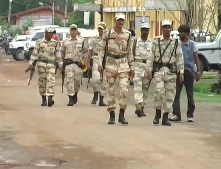 chhattisgarh news, छत्तीसगढ़ latest news, छत्तीसगढ़ समाचार, Chhattisgarh samachar,Chhattisgarh news in hindi, dhamtari, dhamtari news, naxali, naxali in dhamtari, anti naxal operation in dhamtari, धमतरी, धमतरी न्यूज, धमतरी में नक्सली, धमतरी में एंटी नक्सल ऑपरेशन, नक्सली वारदात