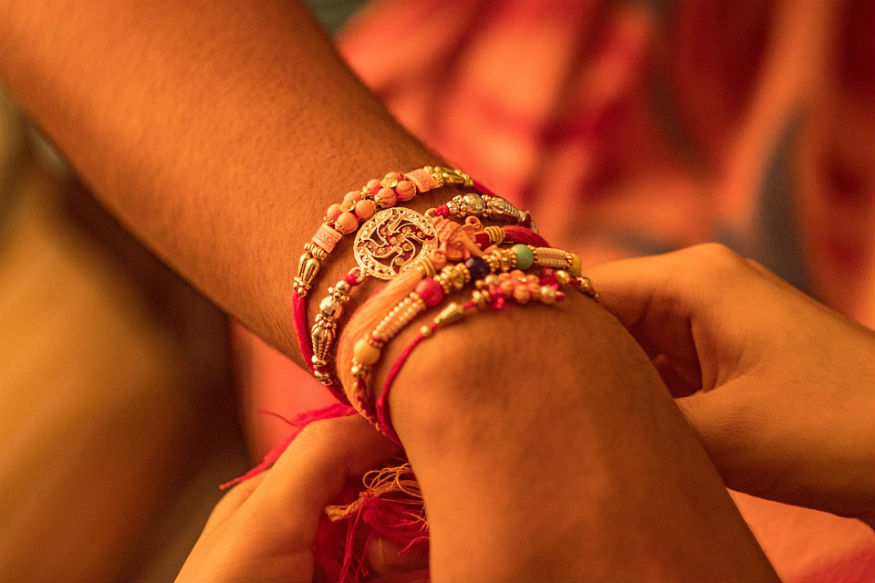 Raksha Bandhan 2019: जानिए कब है 'राखी', ये है शुभ मुहूर्त