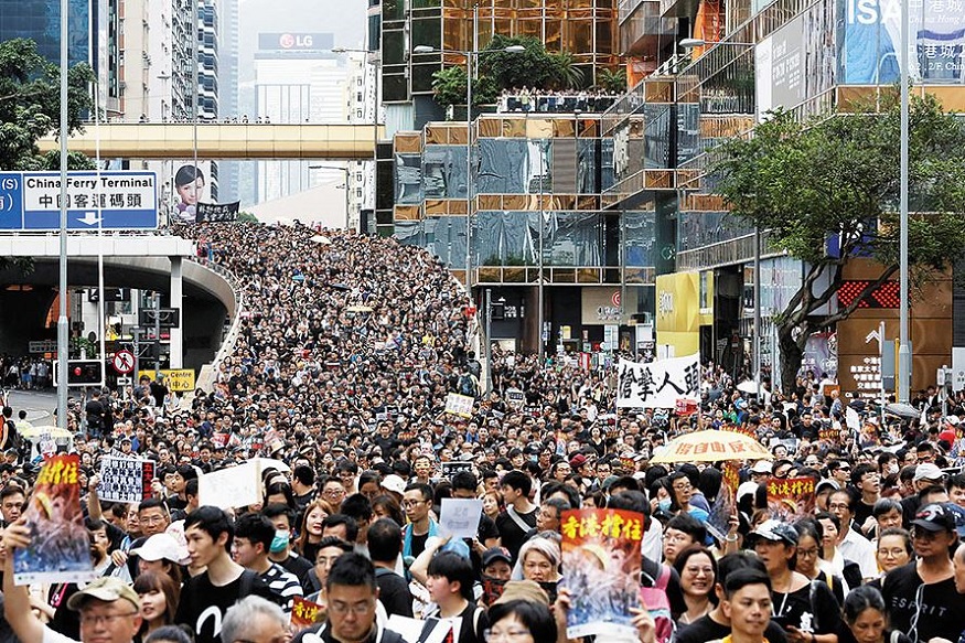 हांगकांग में चीन के खिलाफ प्रदर्शनों में क्या भारतीय शामिल हैं? | Know if  Indian are among protesters in Kong Kong against China – News18 हिंदी