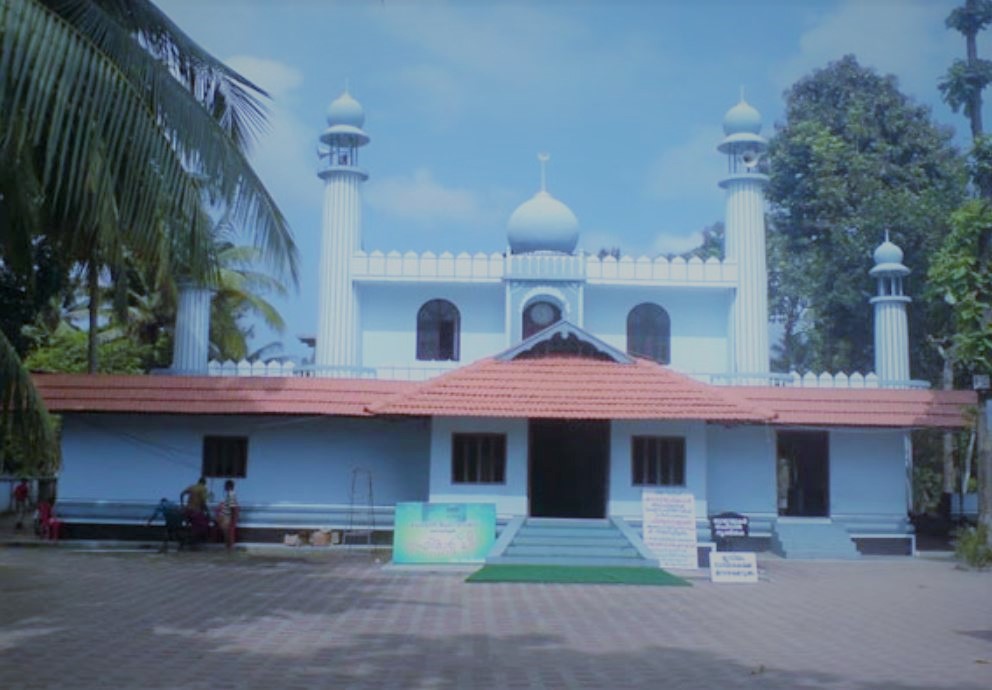 temple turned mosque, religion conversion, king converted into islam, india first mosque, hindu muslim conversion, मंदिर मस्जिद, धर्म परिवर्तन, राजा का धर्म परिवर्तन, देश की पहली मस्जिद, हिंदू मुस्लिम धर्म परिवर्तन