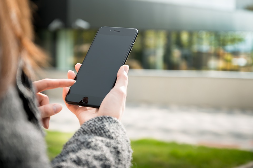 couple message habits reveal a lot about relationship