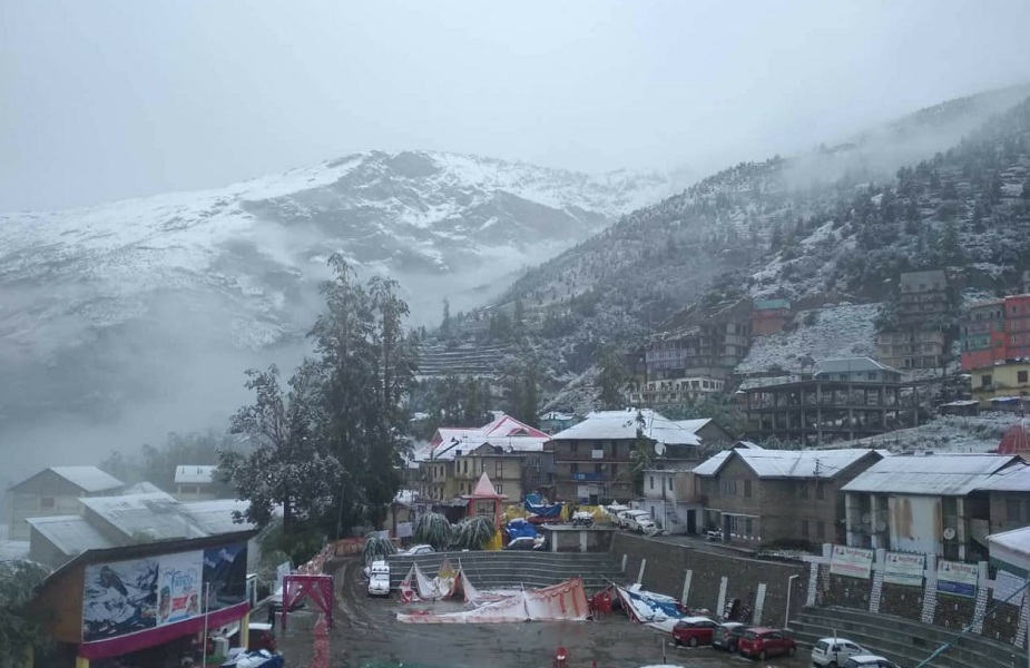 snowfall-हिमपात