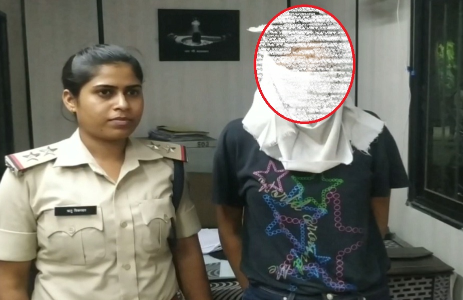 उड़ान भरने का सपना देख रही युवती ने उड़ाने शुरू कर दिए वाहन