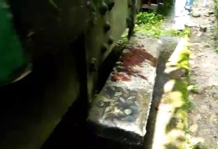 एक यात्री घायल हुए है, जिसे अस्पताल में भर्ती करवाया गया है.