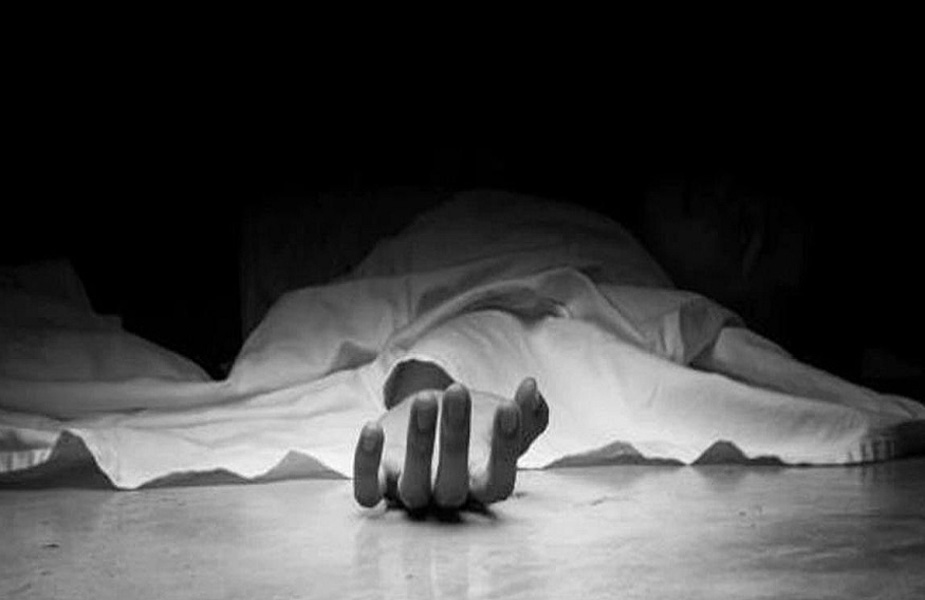 महिला पुलिस आरक्षक, फांसी लगाकर खुदकुशी, लव मैरिज, शव का पोस्टमार्टम, मानसिक तनाव, Female police constable, suicide by hanging, love marriage, post mortem of dead body, mental stress