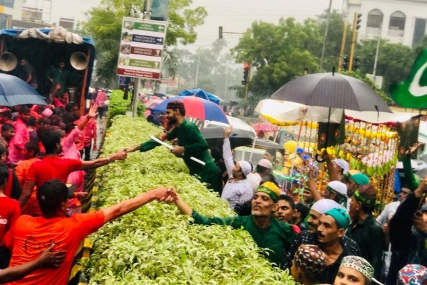 मुहर्रम और गणेश चतुर्थी साथ मना रहे लोग, खूबसूरत नजारा सोशल मीडिया पर वायरल