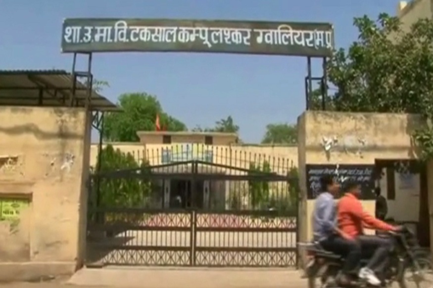 News - ग्रामीण इलाकों में बिगड़ा शिक्षक छात्र अनुपात