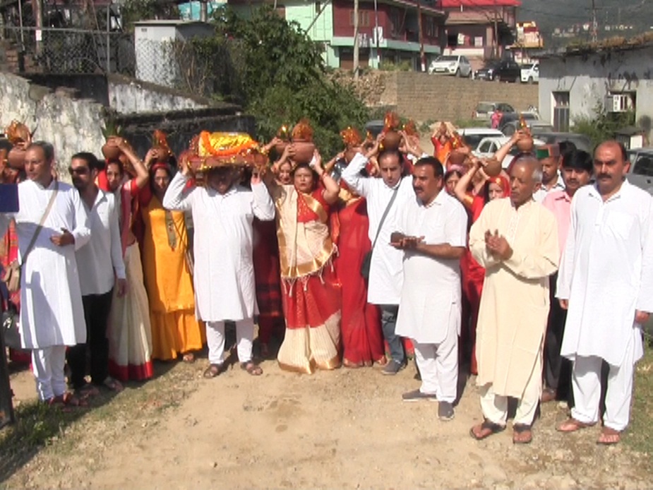मंडी जेल में कलश यात्रा.