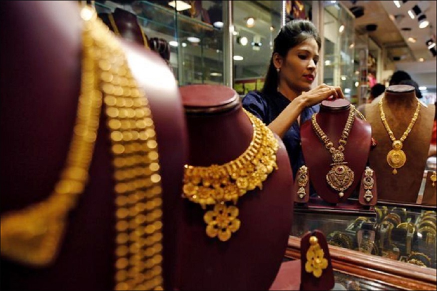 सोने-चांदी की नई कीमतें जारी, यहां चेक करें आज के रेट्स-Gold Silver Price  Today Gold prices rose Rs 181 to Rs 39395 per 10 gram in Delhi – News18  हिंदी