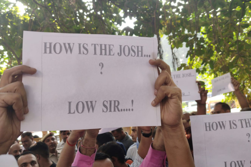 Why did the delhi Police chant Police commissioner kaisa ho kiran bedi jaisa ho