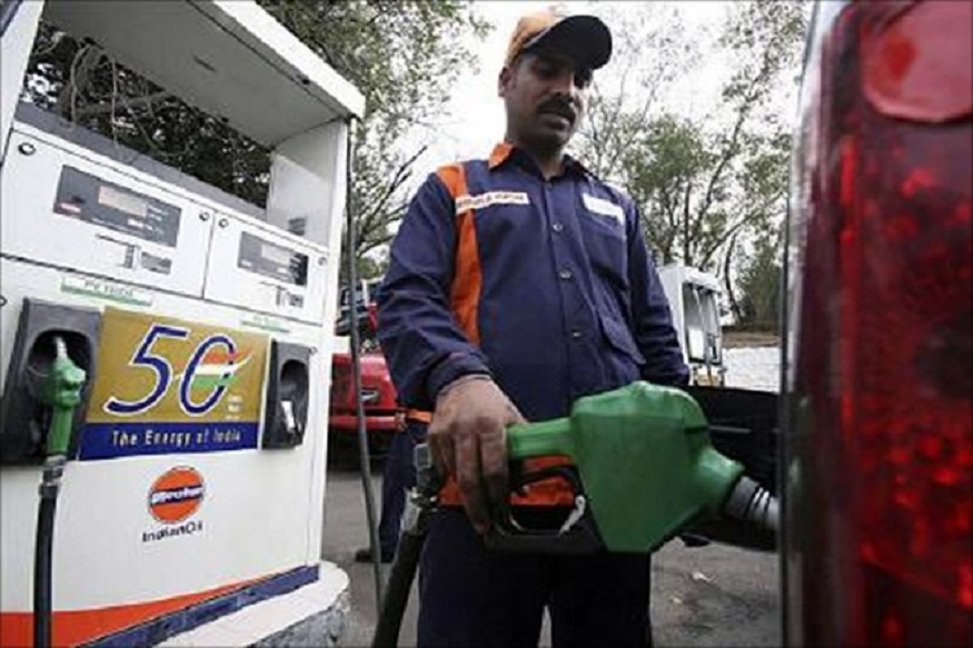 Petrol-Diesel Price: साल की सबसे ऊंची कीमत पर डीजल, पेट्रोल भी बढ़ा