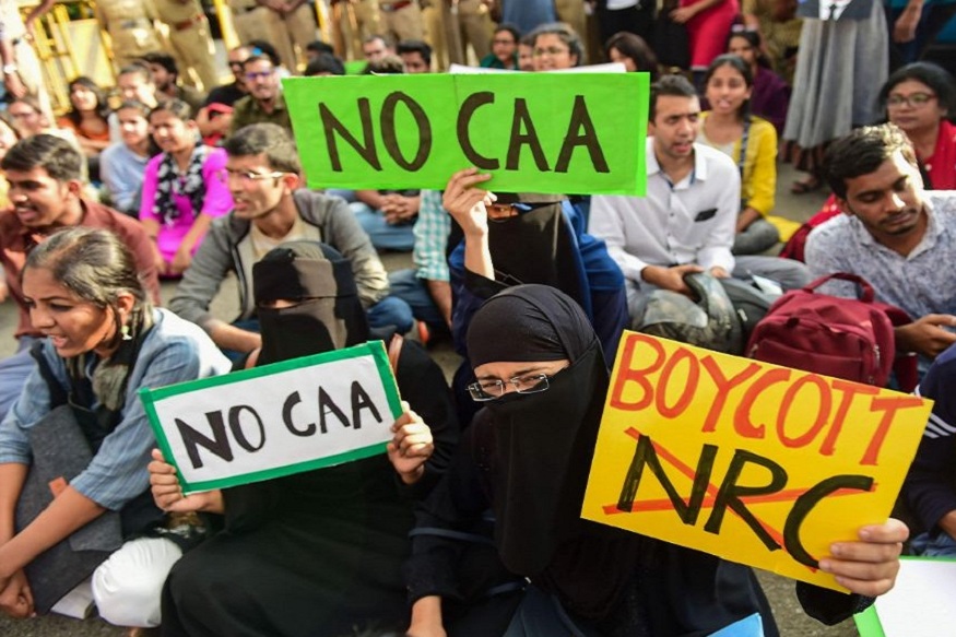 लखनऊ: CAA-NRC के खिलाफ प्रदर्शन कर रही महिलाओं को पुलिस ने भेजा नोटिस