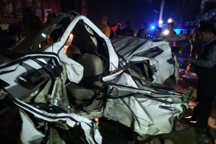 सीतापुर में भीषण सड़क हादसा, कार सवार 3 लोगों की दर्दनाक मौत