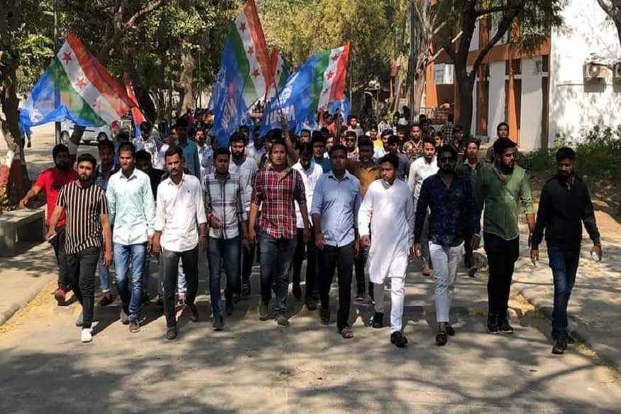Students politics in gujarat, GUJARAT UNIVERSITY STUDENT ELECTIONS, Gujarat University Senate Election, NSUI, ABVP, Gujarat Politics, BJP, CONGRESS, गुजरात विश्वविद्यालय सीनेट चुनाव, एनएसयूआइ, एबीवीपी, गुजरात पंचायत चुनाव, राहुल गांधी,