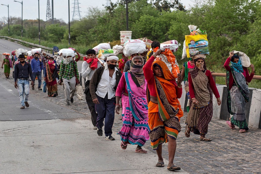 प्रवासी मजदूरों को मुफ्त में अनाज देगी मोदी सरकार, ऐसे मिलेगा लाभ - News18 हिंदी