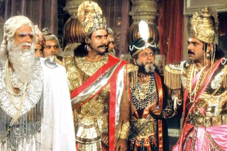 Mahabharat, Dead Soldier, Dead Soldier arise in mid shoot of Mahabharat, Mahabharat Viral Video, BR Chopra, Doordarshan, Mahabharata war scene, रामायण, महाभारत, बीआर चोपड़ा , दूरदर्शन, महाभारत वॉर सीन, Entertainment, Entertainment News, Mahabharat Viral Scene, Lockdown, Coronavirus, Bhishma Pitamah, Bhishma Pitamah Arrow