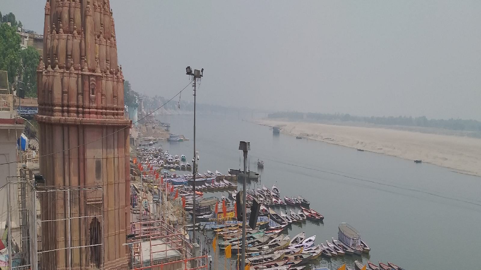 UP: गंगा नदी में वाराणसी सहित इन 12 जिलों में छोड़ी जाएंगी 15 लाख मछलियां, जानिए क्यों?
