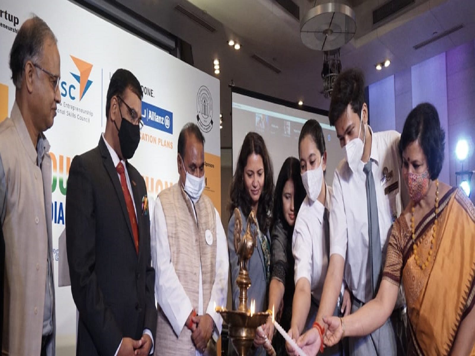 Ideathon is happening for the first time for school children, young innovators will be carried