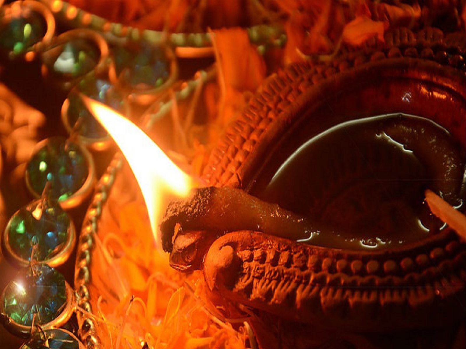 Diwali 2021 know the date puja timings and method of worship of goddess lakshmi and lord ganesha- Diwali 2021: इस दिन मनाई जाएगी दिवाली, जानें मां लक्ष्मी और भगवान गणेश का पूजन