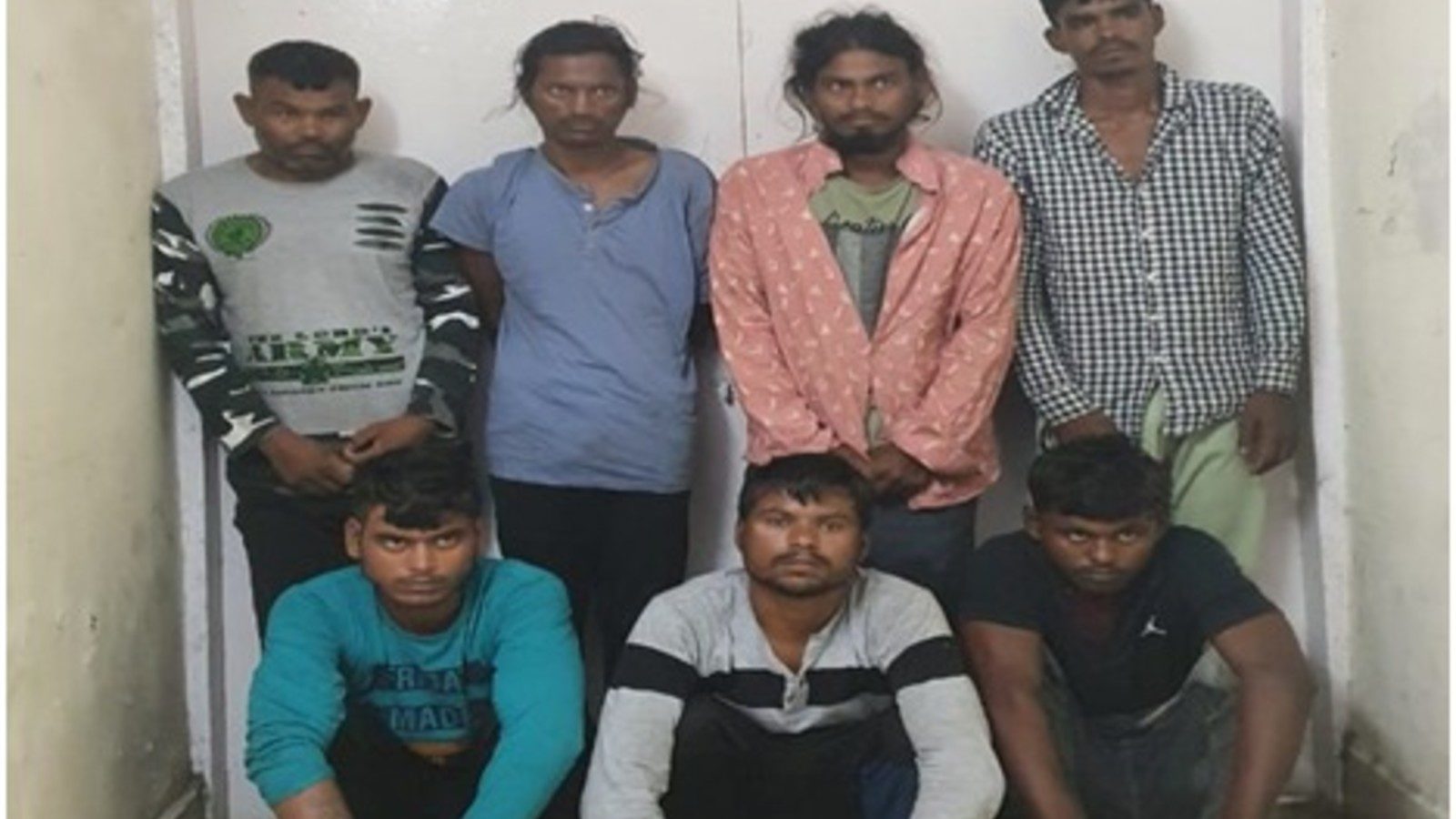 दिल्ली क्राइम ब्रांच ने 7 बदमाशों को दबोचा, बड़ी वारदात से पहले शरीर पर