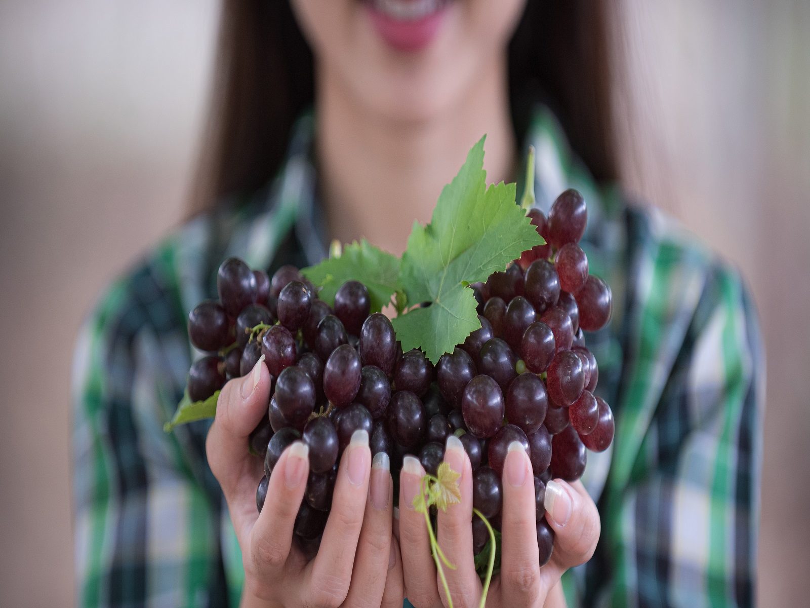 Grape (Angur) , 1 kg - Khadyaa